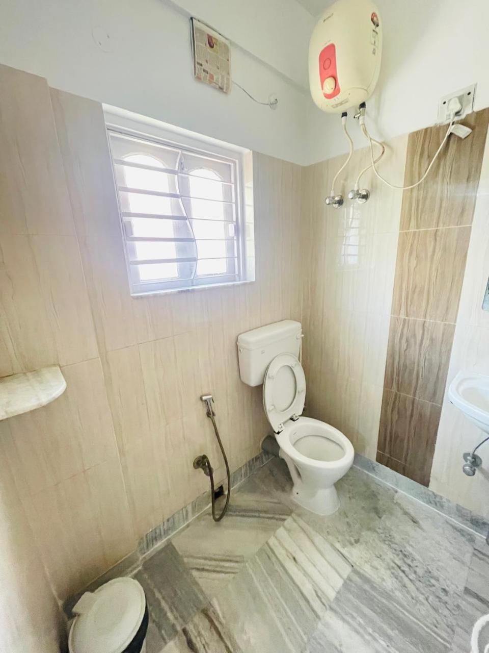 White Heaven Hotel New Town ภายนอก รูปภาพ